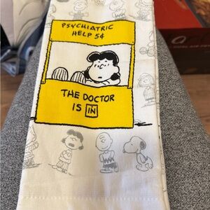 Peanuts kitchen Towel Set  - White with Yellow Accents
